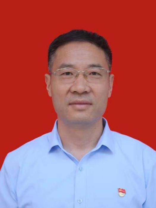 陳亮明(焦作市第四中學黨委書記、校長) 陳亮明(焦作市第四中學黨委書記、校長)