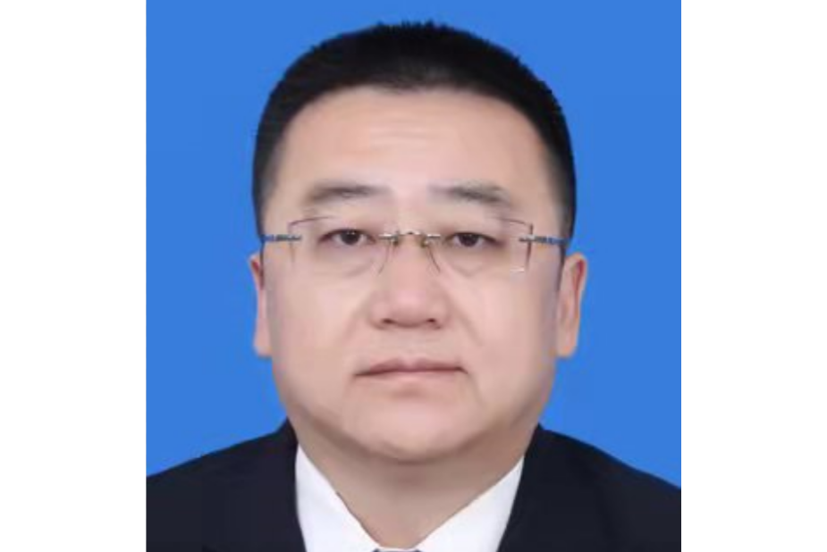 吳國平(內蒙古自治區杭錦旗政協黨組成員、副主席) 吳國平(內蒙古自治區杭錦旗政協黨組成員、副主席)