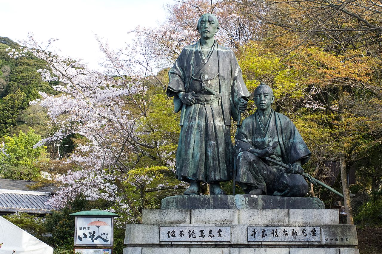 龍馬和中岡的雕像，丸山公園在京都