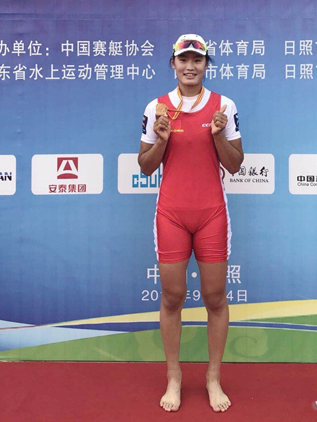 鐘艷微 鐘艷微