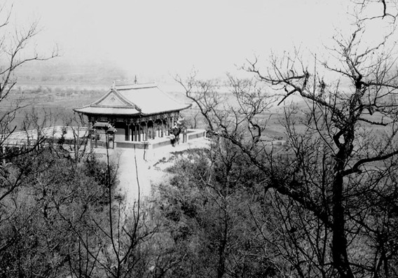 清代在吉林市修建的小白山望祭殿