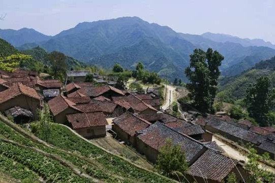 壠下村