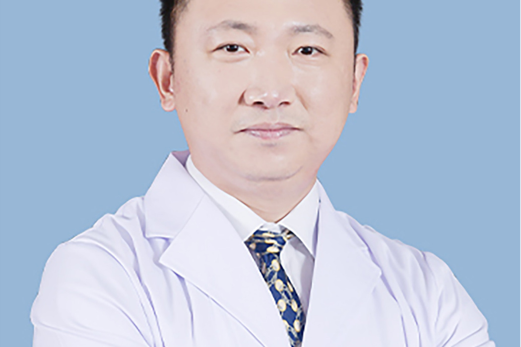 馮斐(上海新視界中興眼科醫院眼科醫生) 馮斐(上海新視界中興眼科醫院眼科醫生)