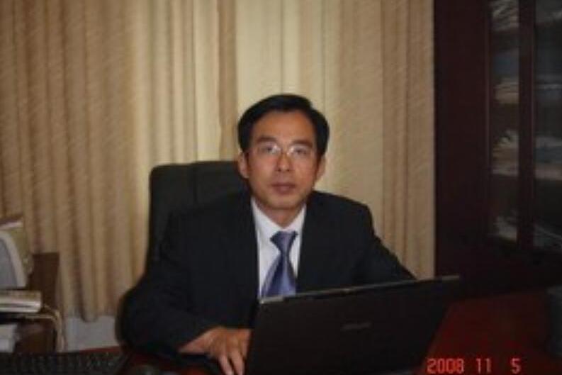 陳保全(中南財經政法大學信息與安全工程學院副院長) 陳保全(中南財經政法大學信息與安全工程學院副院長)