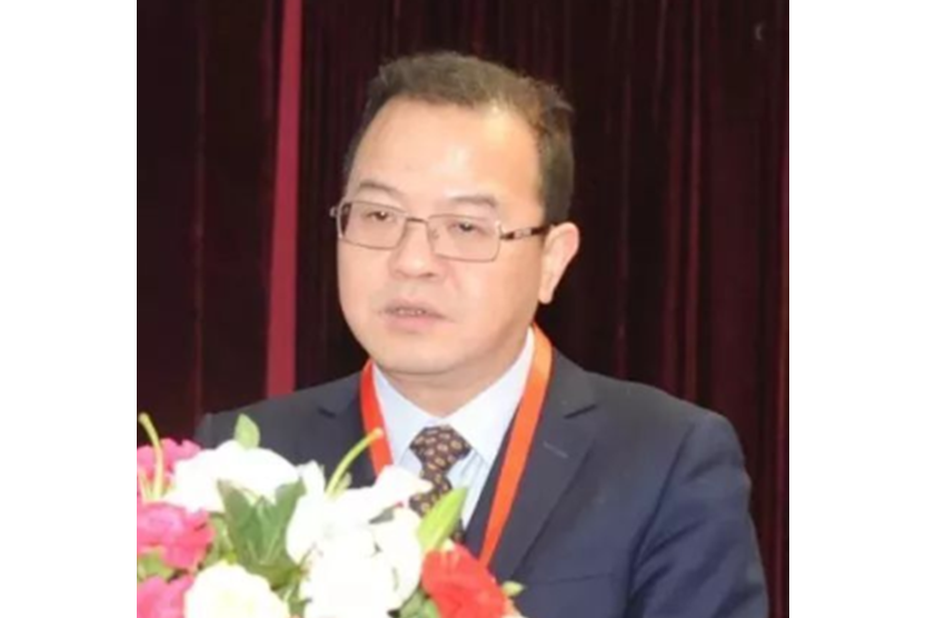 許平(武漢鋼鐵公司第二職工醫院黨委書記、院長) 許平(武漢鋼鐵公司第二職工醫院黨委書記、院長)