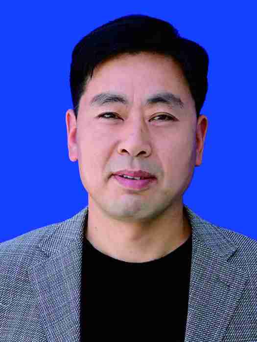 周小文(甘肅省隴南市成縣退役軍人事務局黨組成員、副局長) 周小文(甘肅省隴南市成縣退役軍人事務局黨組成員、副局長)