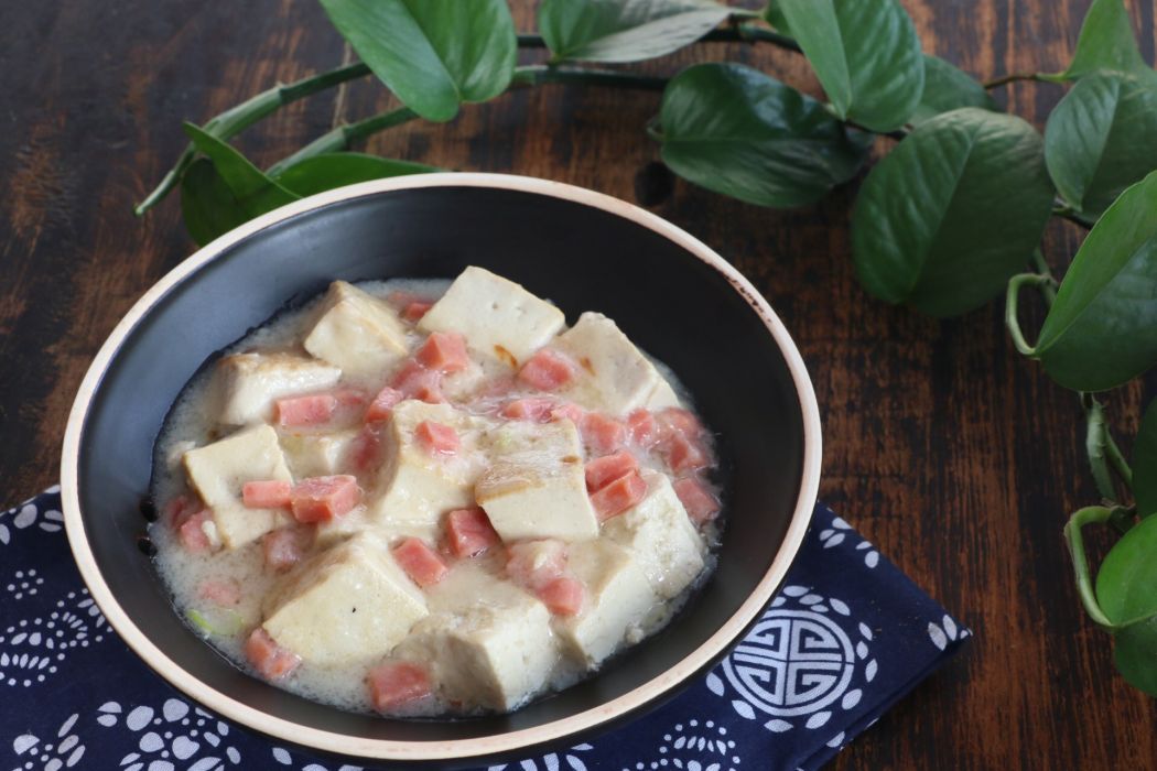 火腿燉豆腐 火腿燉豆腐