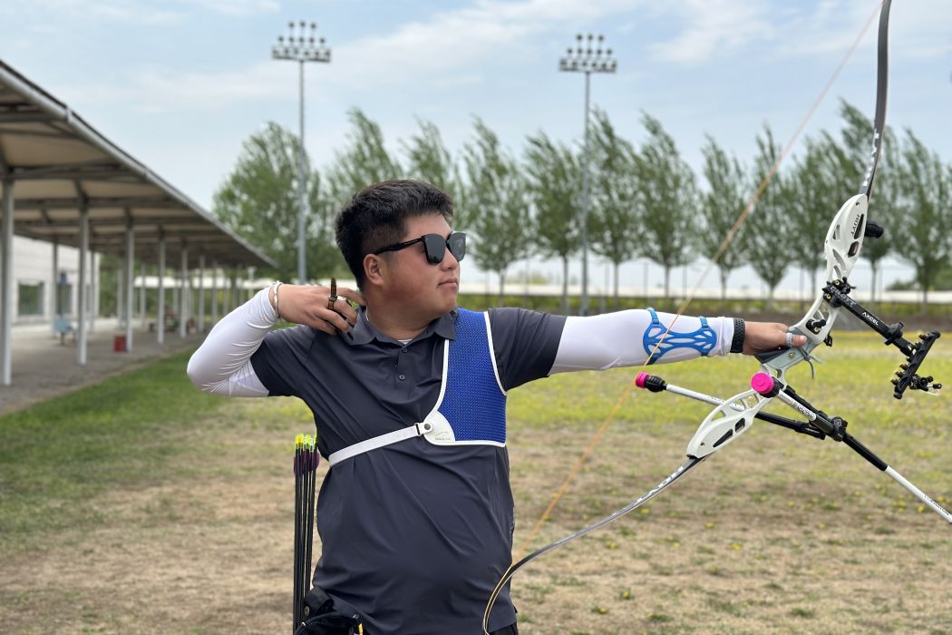 李旭升(中國射箭運動員) 李旭升(中國射箭運動員)