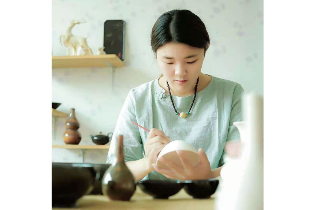 王啟慧(吉州窯陶瓷燒制技藝師) 王啟慧(吉州窯陶瓷燒制技藝師)
