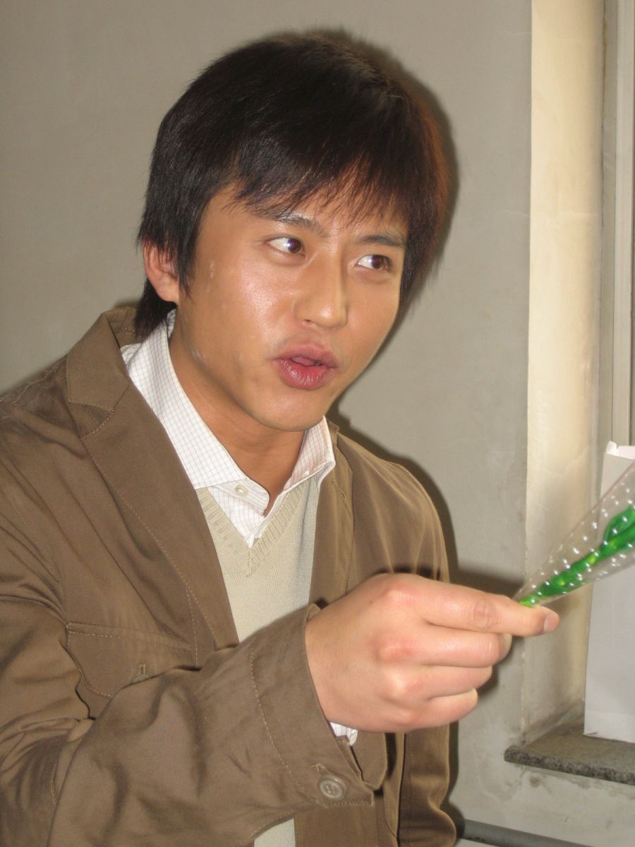 趙劍(2006年《女人不哭》男主角)