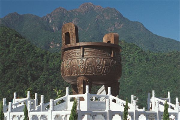 九龍寶鼎 九龍寶鼎