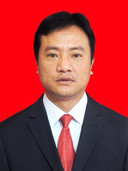 李趁(楚雄彝族自治州南華縣財政局黨組成員、副局長) 李趁(楚雄彝族自治州南華縣財政局黨組成員、副局長)