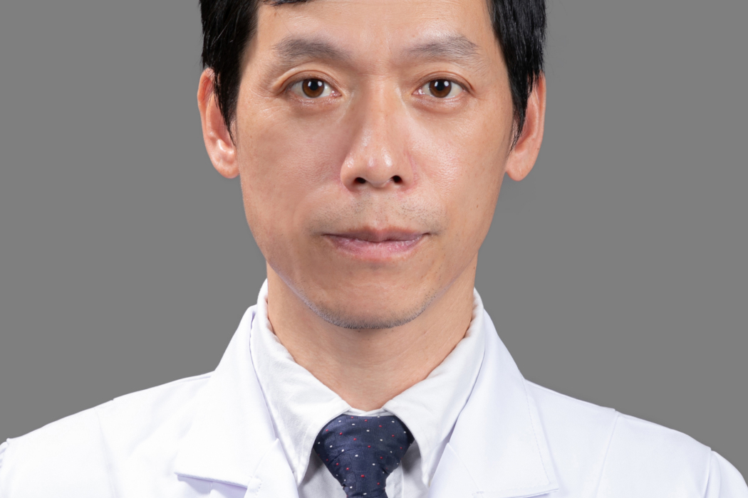 夏曉東(溫州醫科大學附屬第二醫院呼吸內科副主任) 夏曉東(溫州醫科大學附屬第二醫院呼吸內科副主任)