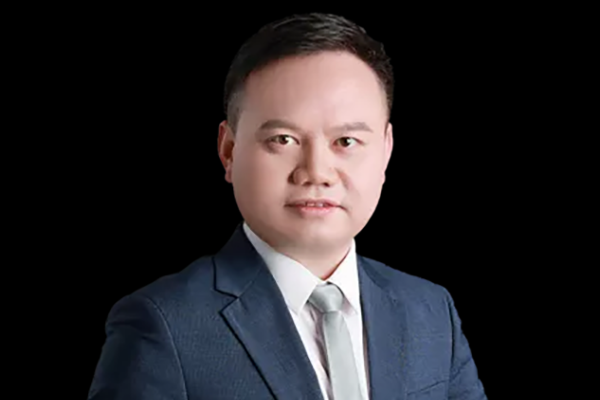 劉劍(深圳市德尚投資控股有限公司董事長) 劉劍(深圳市德尚投資控股有限公司董事長)