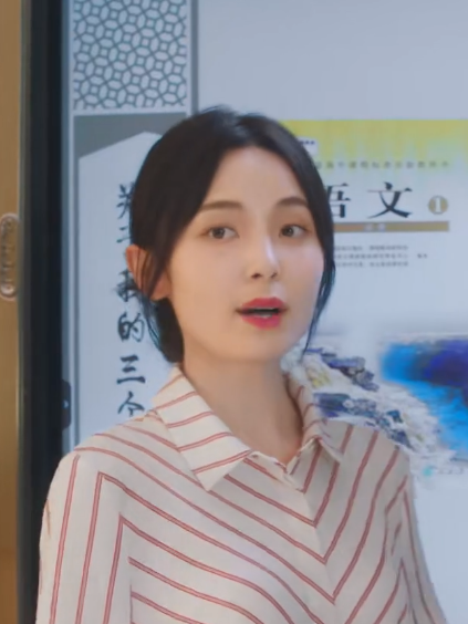 喬芸(《一起長大的約定》中的班主任角色) 喬芸(《一起長大的約定》中的班主任角色)