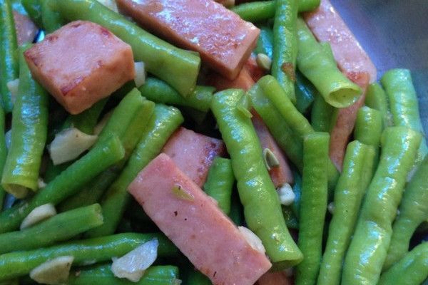 火腿豆角 火腿豆角