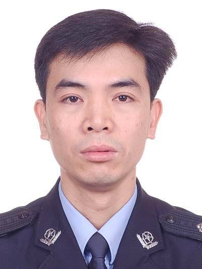 黃繼洪(佛山市公安局禪城分局巡警第一大隊便衣隊一組組長) 黃繼洪(佛山市公安局禪城分局巡警第一大隊便衣隊一組組長)