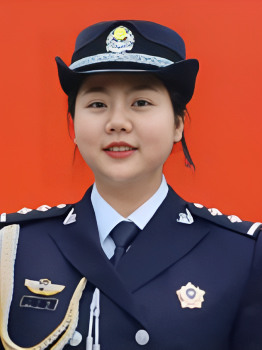 鄭艷秋(浙江省龍泉市公安局劍池派出所民警) 鄭艷秋(浙江省龍泉市公安局劍池派出所民警)