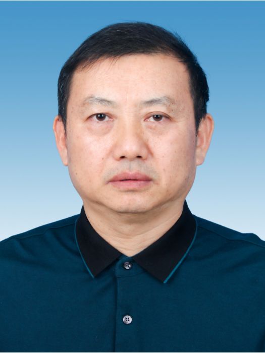 何榮輝(江西省撫州市黎川縣住房保障中心主任)