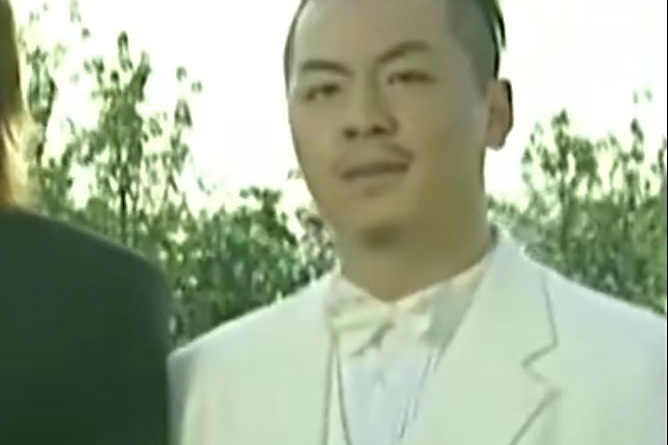 董俊翔(偶像劇《白屋之戀》中的角色) 董俊翔(偶像劇《白屋之戀》中的角色)