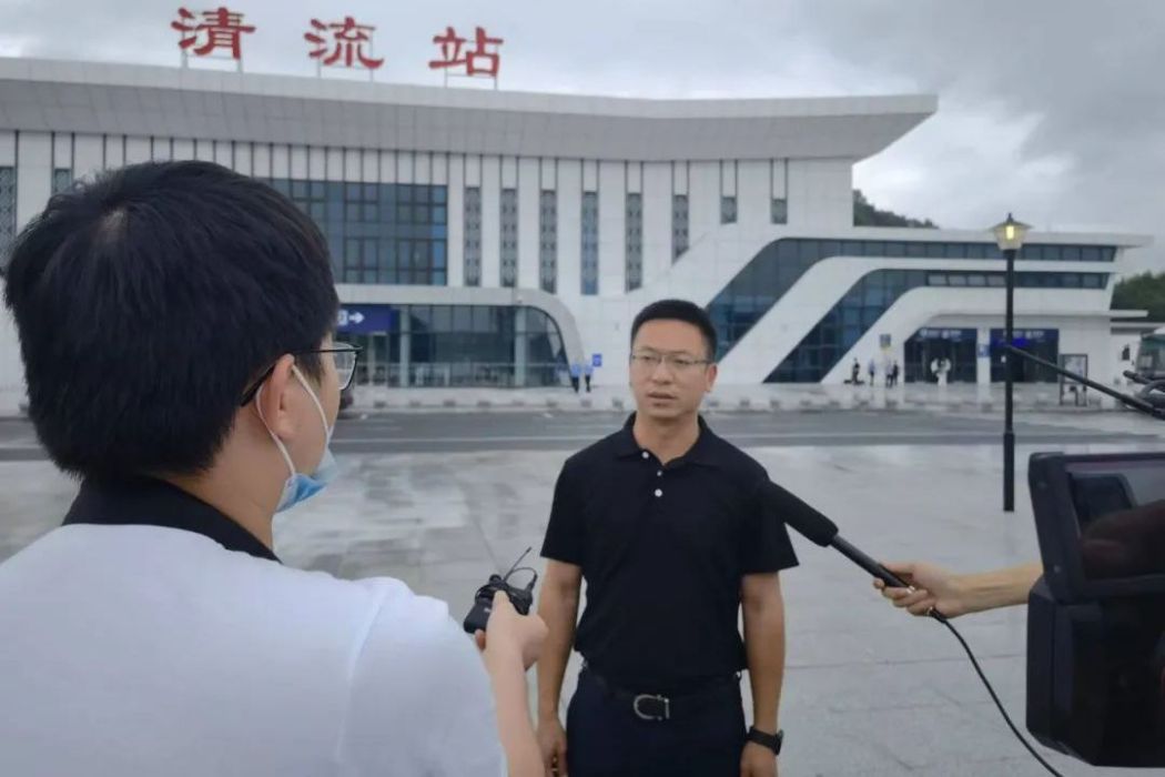葉峰(福建省三明市清流縣農業農村局原局長) 葉峰(福建省三明市清流縣農業農村局原局長)