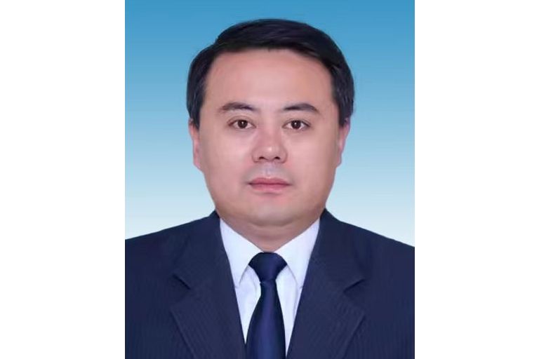 劉興華(山東省日照市東港區政府黨組成員、副區長) 劉興華(山東省日照市東港區政府黨組成員、副區長)