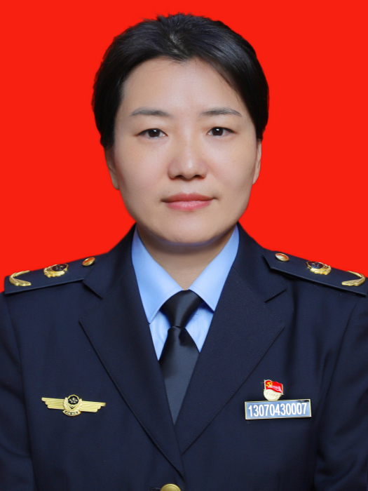 李燕(福建省武夷山市市場監督管理局黨組成員、副局長) 李燕(福建省武夷山市市場監督管理局黨組成員、副局長)