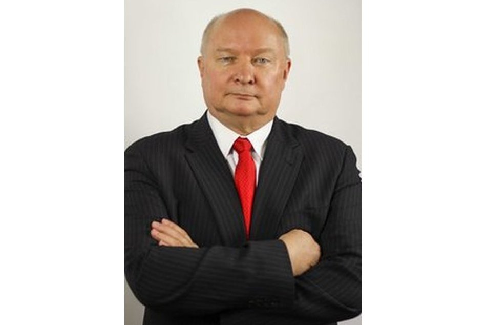 Douglas E. Davidson Douglas E. Davidson