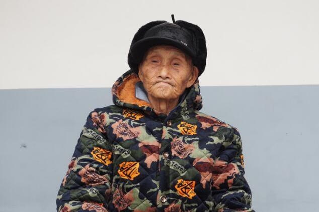 何開仲 何開仲