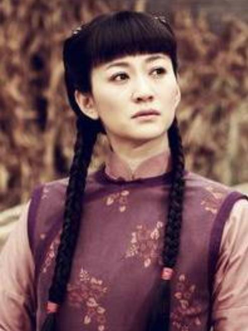 葉飛霞(電視劇《大河兒女》中的角色) 葉飛霞(電視劇《大河兒女》中的角色)