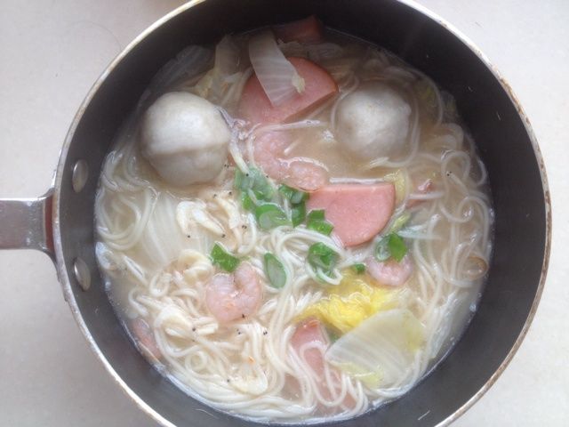 蝦仁魚丸面 蝦仁魚丸面