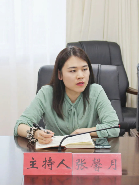 張馨月(雲南省昭通市魯甸縣統計局黨組書記、局長) 張馨月(雲南省昭通市魯甸縣統計局黨組書記、局長)