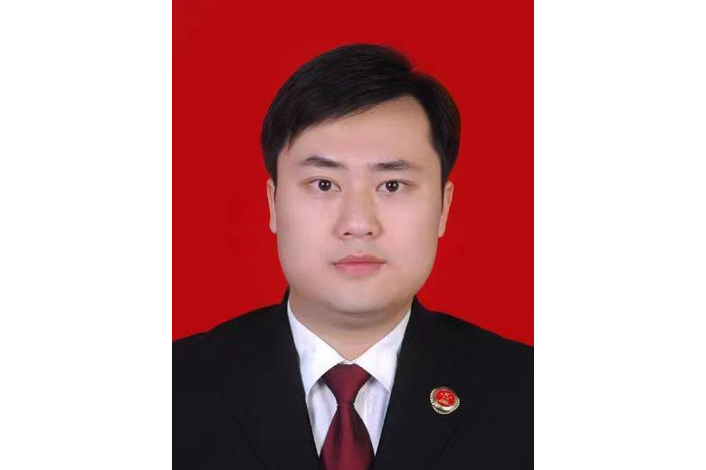 何永(湖南省株洲市人民檢察院副檢察長、檢察委員會委員、檢察員) 何永(湖南省株洲市人民檢察院副檢察長、檢察委員會委員、檢察員)