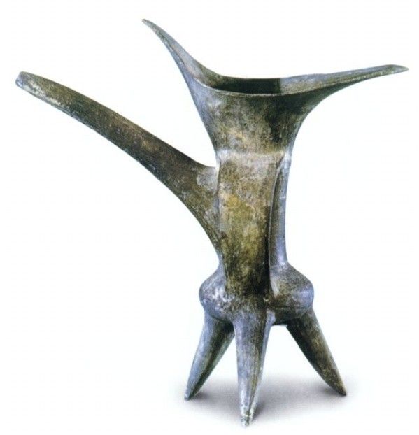 夏管流爵(收藏於中國社會科學院考古研究所的文物)