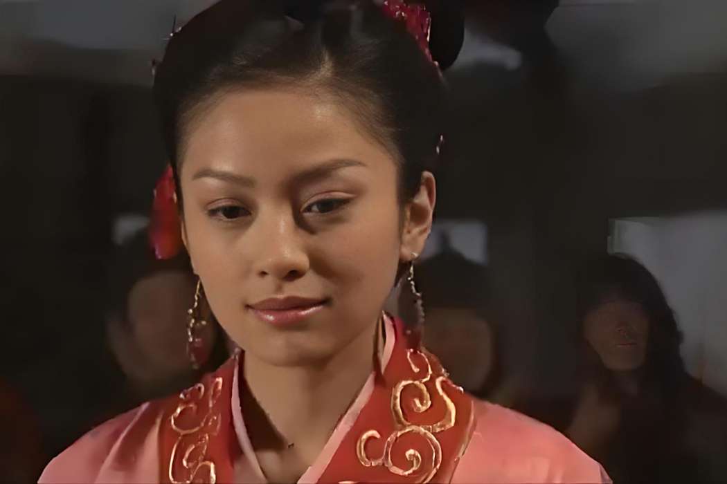 鄧嬋玉(電視劇《封神榜之武王伐紂》中的虛擬角色) 鄧嬋玉(電視劇《封神榜之武王伐紂》中的虛擬角色)