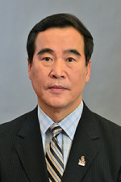 閆國華(北京外國語大學副校長)