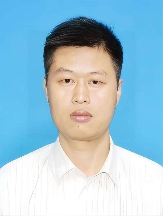 王小明(江西省贛州市信豐縣油山鎮黨委委員、副鎮長) 王小明(江西省贛州市信豐縣油山鎮黨委委員、副鎮長)