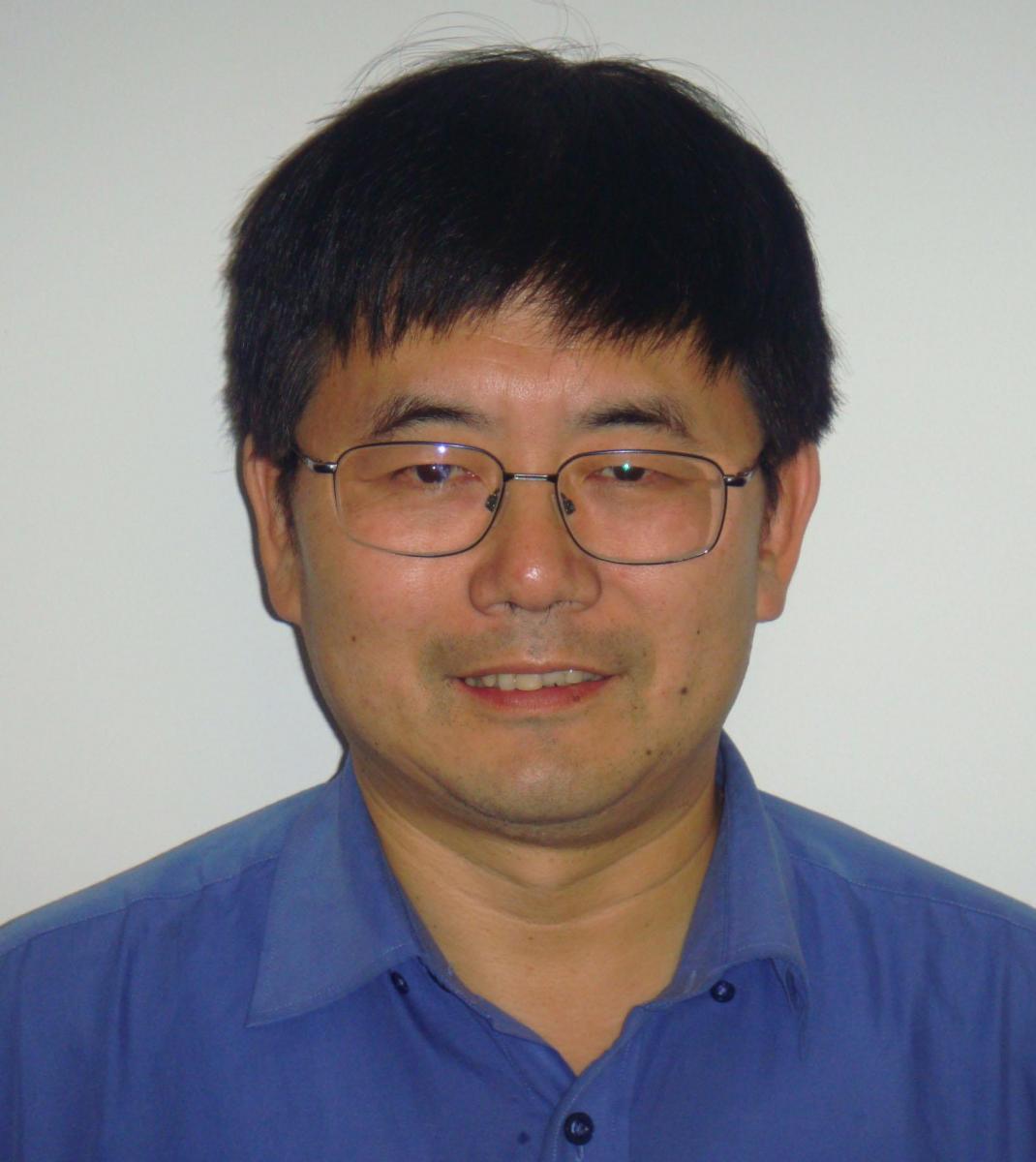 馮勇(哈爾濱工業大學教授 IEEE Senior Member)