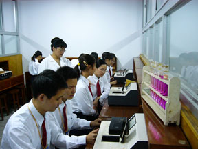 安徽科技貿易學校