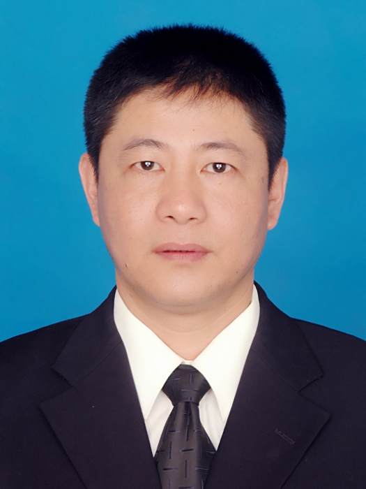 周立峰(浙江省麗水市青田縣經濟商務局黨組成員、副局長) 周立峰(浙江省麗水市青田縣經濟商務局黨組成員、副局長)