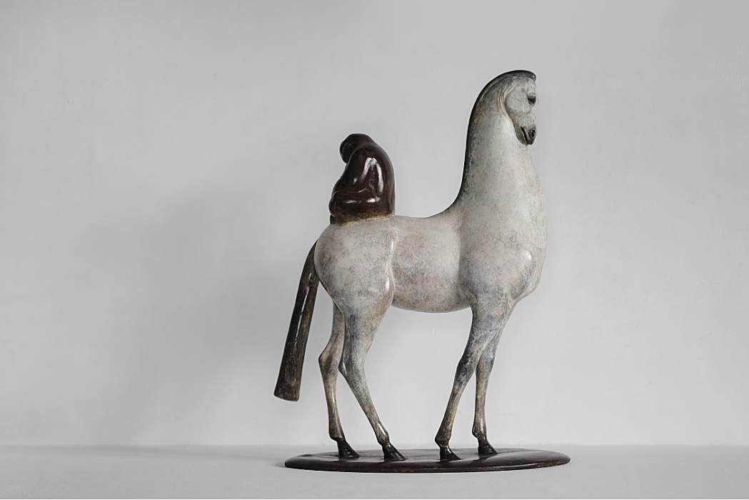 相馬(張岩雕塑作品) 相馬(張岩雕塑作品)