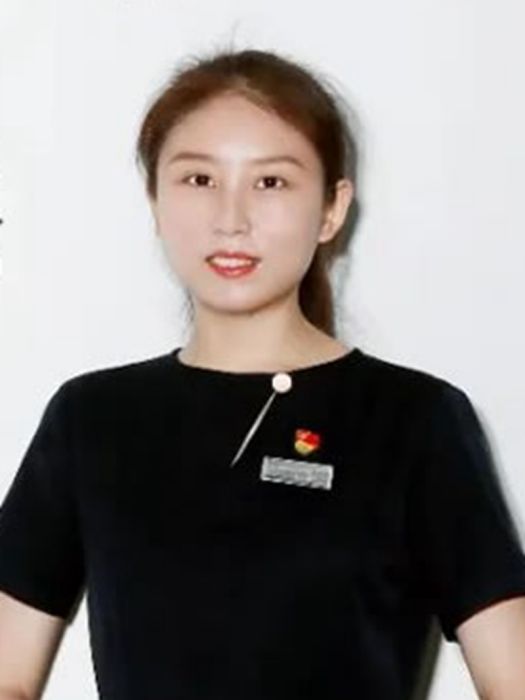 劉智力(中共二十大代表、中免集團三亞市內免稅店有限公司銷售部銷售組長) 劉智力(中共二十大代表、中免集團三亞市內免稅店有限公司銷售部銷售組長)