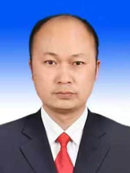李相波(新疆維吾爾自治區烏魯木齊市米東區民政局黨組副書記、局長)