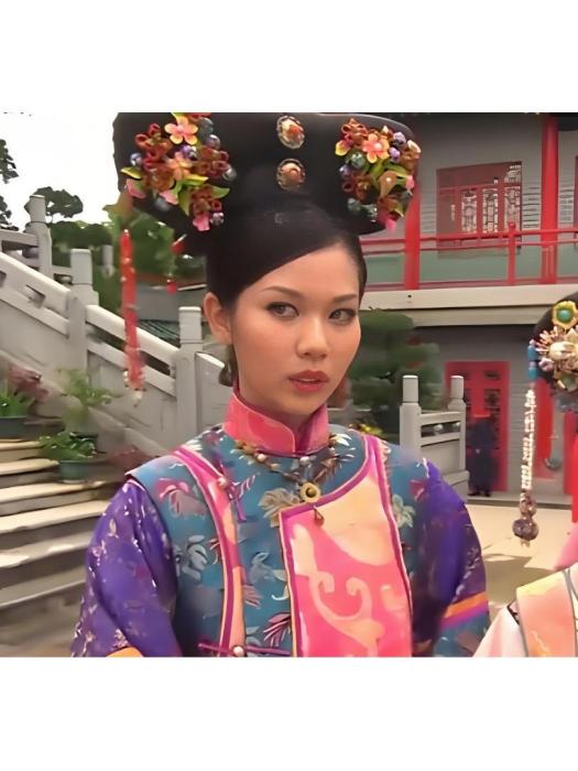 那拉·慕芸 那拉·慕芸