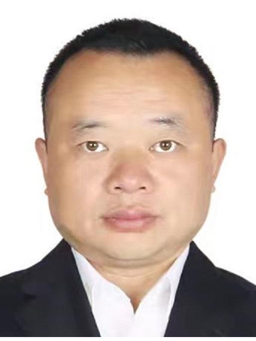 顧曉東(四川省綿陽市遊仙區委教育工委委員、區教體局黨組成員、副局長,一級主任科員) 顧曉東(四川省綿陽市遊仙區委教育工委委員、區教體局黨組成員、副局長,一級主任科員)