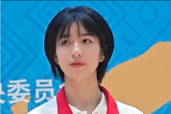 黃海洋(廣西體育運動學校技巧教練) 黃海洋(廣西體育運動學校技巧教練)