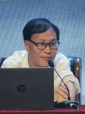 王愷(中國武則天研究會副會長、洛陽市隋唐史學會會長) 王愷(中國武則天研究會副會長、洛陽市隋唐史學會會長)