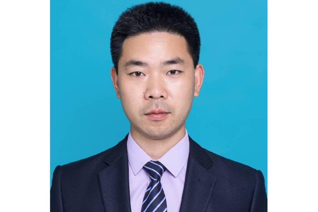 許軍(湖南通程律師事務所律師) 許軍(湖南通程律師事務所律師)