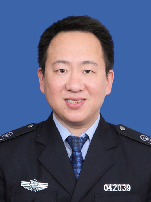 劉飛(湖州市生態環境局長興分局黨組成員) 劉飛(湖州市生態環境局長興分局黨組成員)