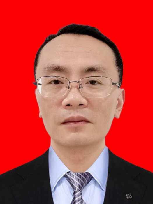 張天順(四川省巴中市平昌縣行政審批局黨組成員、政務服務中心主任)